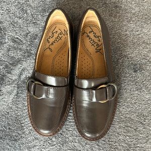 Natural Soul Eddie Loafer Size 6M